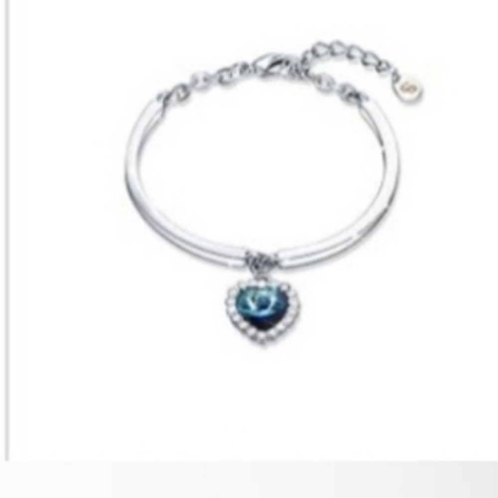 NWOT Women's Tennis Bracelet